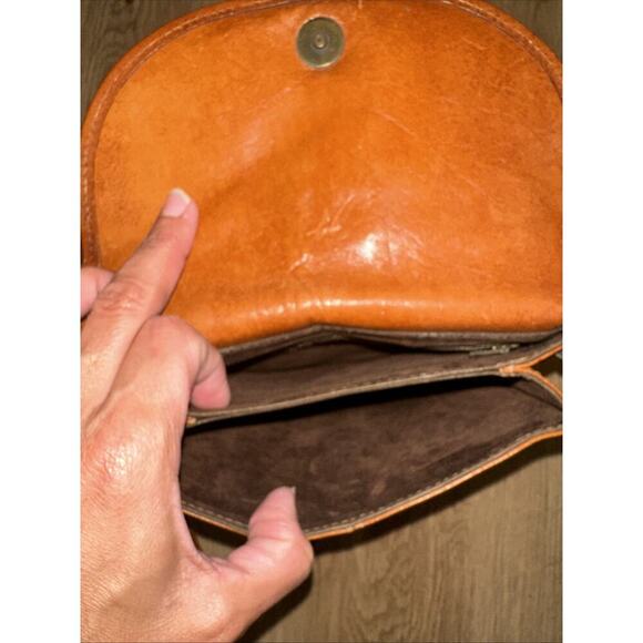 Tano Crunch Leather Crossbody Bag Brown Flap Vintage Minimalist Unisex - Picture 8 of 9